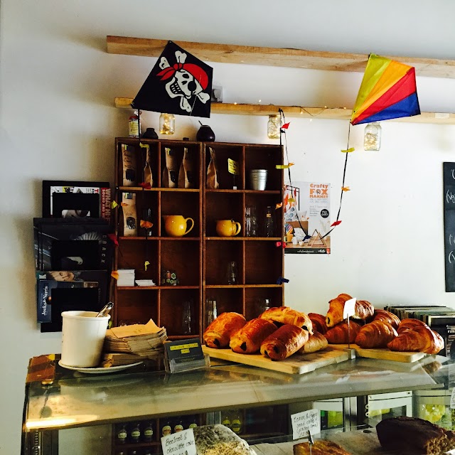 Curious Yellow Kafe