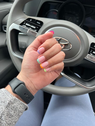 V Nails Inc - Thumbnail