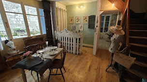 Photo n°1 de Brocante les arcades à Castelsagrat (Magasin d'antiquités)