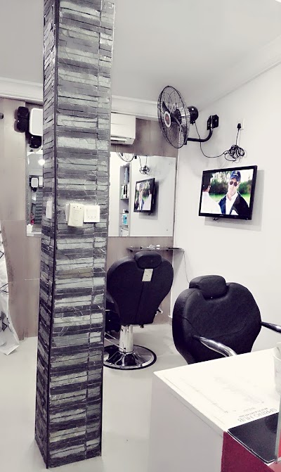 Photos of Spring Hub Studio.
