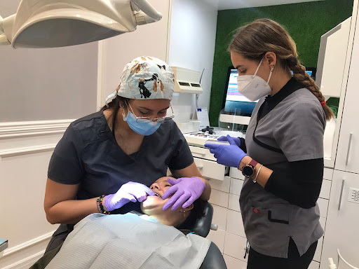 Clínica Dental Claris | Sant Cugat | Ortodoncia Invisible