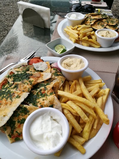 Photos of La Cabane