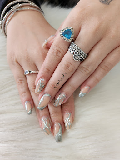 Silver Tips Nails - Visual