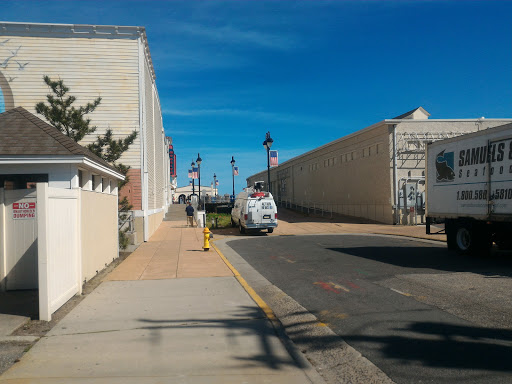 Municipal Parking - Baker Lot - Thumbnail