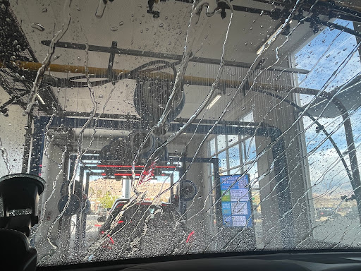 WOW Carwash - S. Fort Apache - Thumbnail