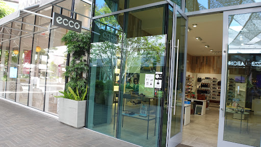 ECCO UNIVERSITY TOWNE CEN Gallery - United States