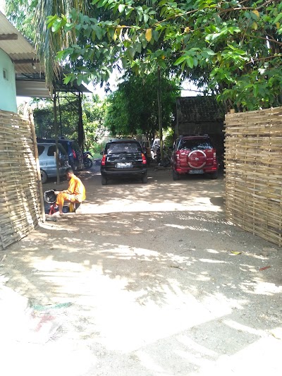 Photos of Sorpring Garage