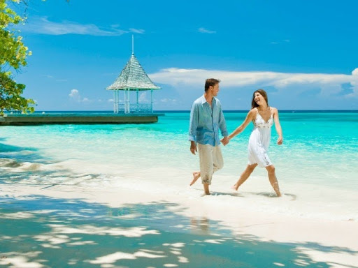 The Andaman Islands are an Indian archipelago in the Bay of Bengal. These roughly 300 islands are… post image