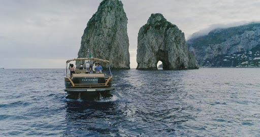 Macaia Boat - Thumbnail