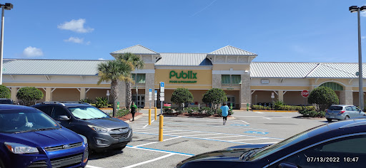 Publix Liquors at Beach Village