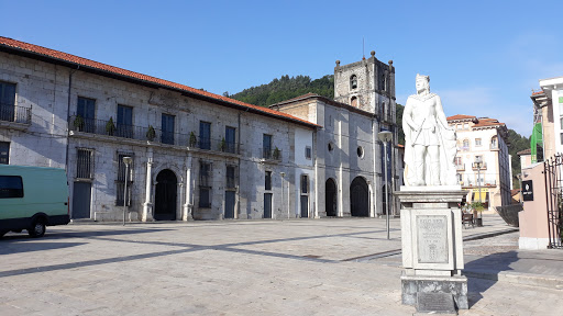 Tourist Office of Pravia