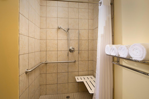 Holiday Inn Express & Suites San Antonio West-Seaworld Area, an IHG Hotel - Thumbnail