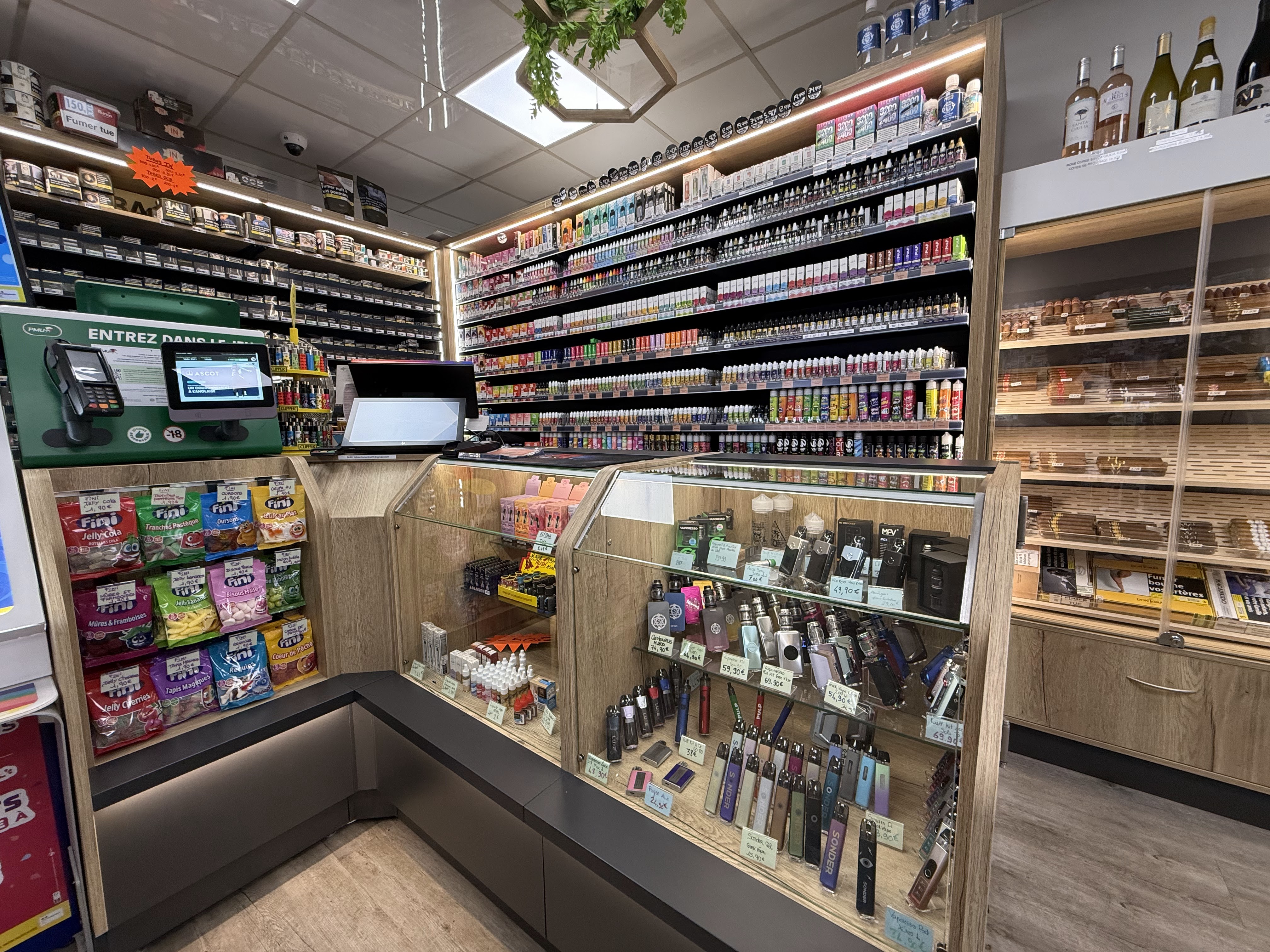 elfbar nachfüll pod läuft aus Magasin de cigarettes électroniques et e-liquides à Montigny-le-Bretonneux main image 1