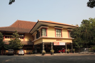 Photos of Faculty of Humanities, UNS