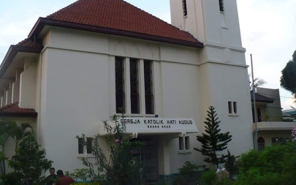 Gereja Katolik, Author: aji sal