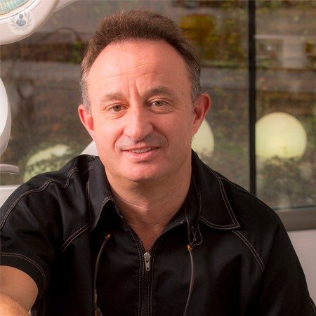 Dr. Xavier Chela - Visual