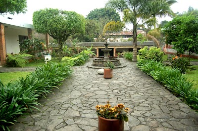 Photos of Caft&aacute;nrojo Colegio de las Artes
