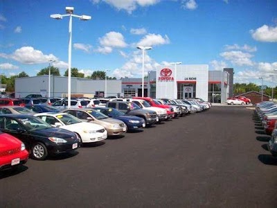 Photos of LaRiche Toyota
