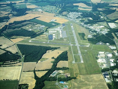 Easton Airport (ESN)