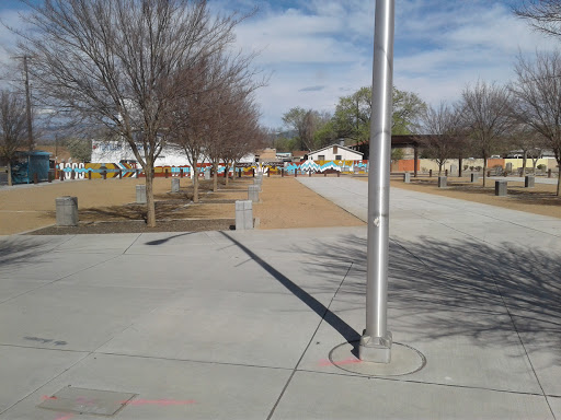 Dolores Huerta Gateway Park - Thumbnail