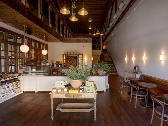 Perenn Bakery by null