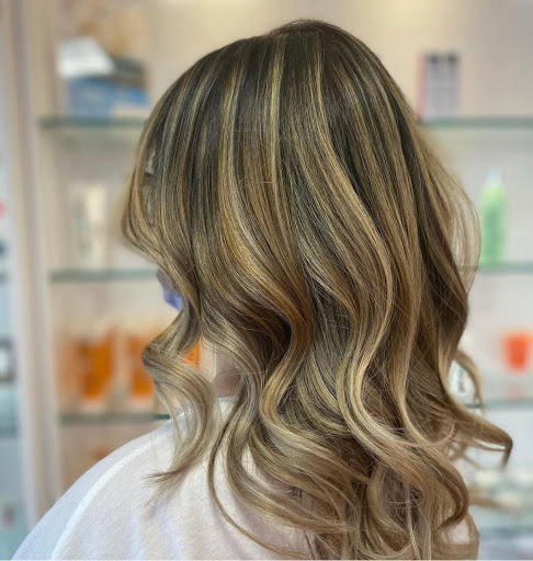 Moxie Salon and Beauty Bar - Kinnelon - United States