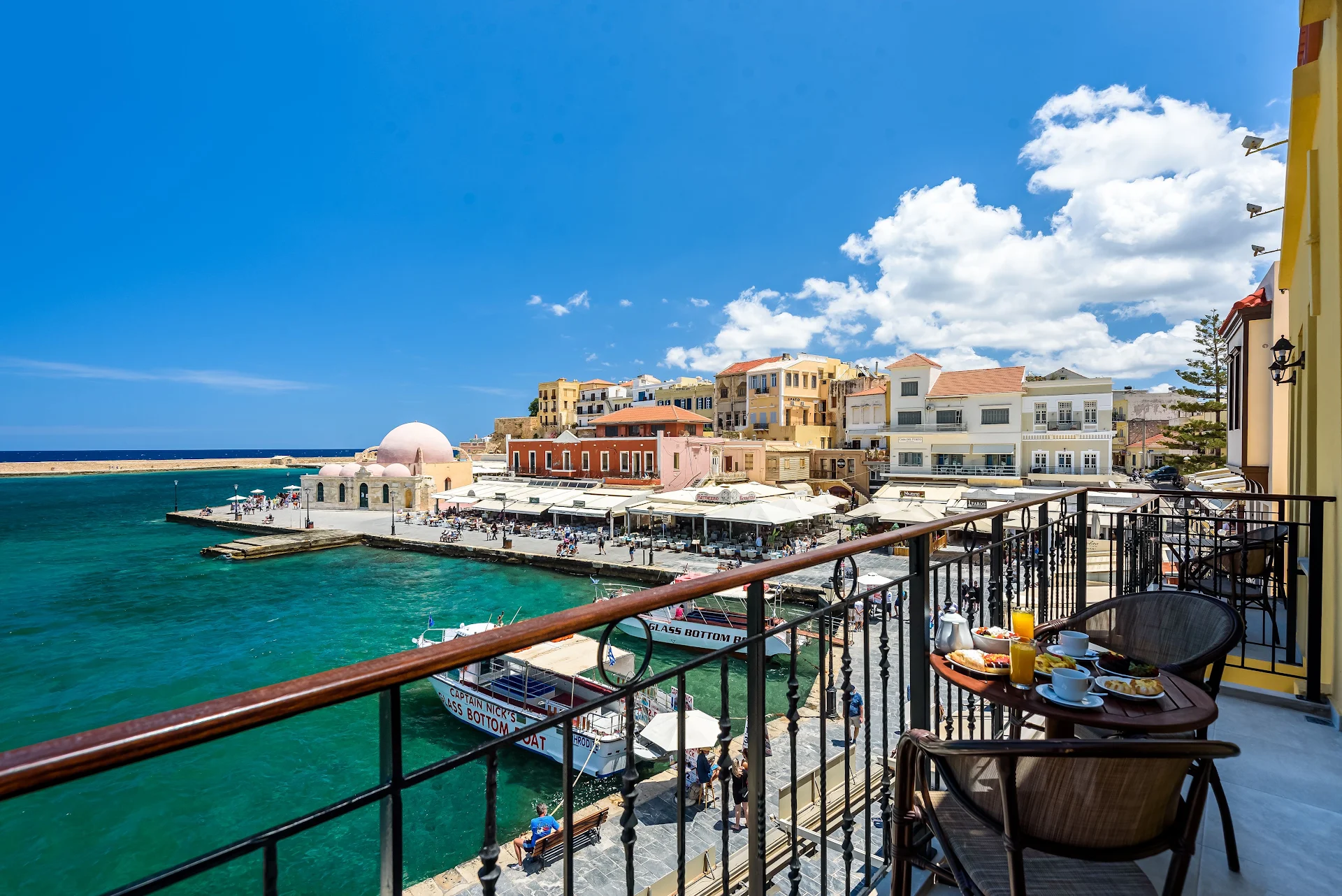 Belmondo Hotel