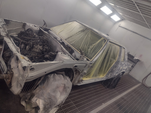 Reconstrucción técnica automotriz