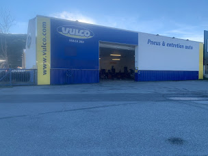 Photo n°2 de VULCO - AZUR TRUCKS PNEUS - Nice à Nice (Magasin de pneus)