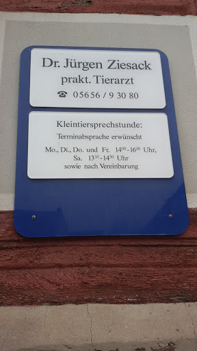 Tierarztpraxis Dr. Jürgen Ziesack - Thumbnail