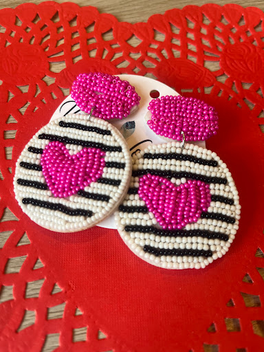 Vintage Lorelai Jewelry & Gifts - Thumbnail