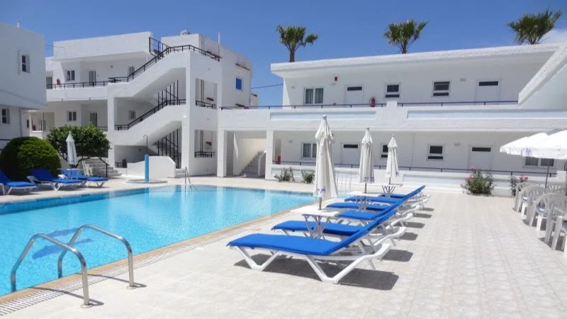 Michalis Studios & Apartments