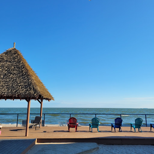 Beachfront Resort - Visual