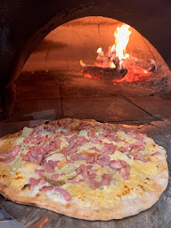 Photo n°37 de L'Ile aux Pizzas (Cuissons au feu de Bois) à Joué-lès-Tours (Restaurant de fruits de mer)