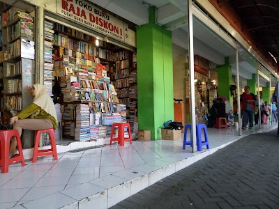 Photos of Taman Pintar Book Store