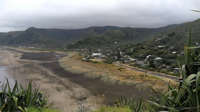 Reviews of Piha Beachstay Accommodation in Piha - Travel Agency
