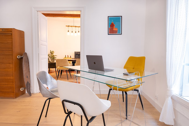 Numéro de téléphone de Custodian - Agence Immobilière