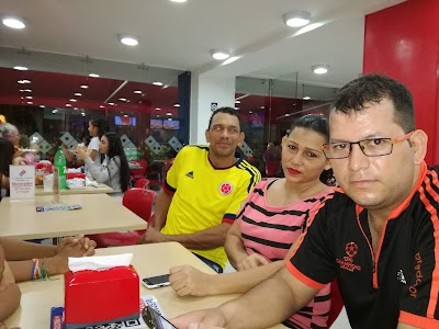 Photos of Centro Comercial Ca&ntilde;aduzales