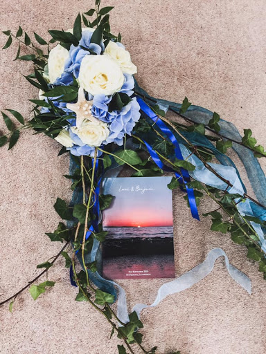 J's Bouquets - Visual