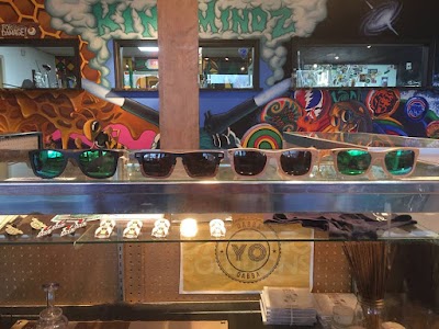 Kind Mindz Glass Art Studio and Gallery