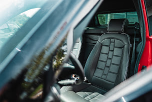 Photo n°20 de LIGIER STORE - AUTOLOISIRS MÉRIGNAC - VOITURES SANS PERMIS LIGIER à Mérignac (Vendeur de voitures d'occasion)