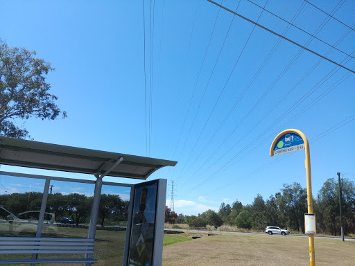 Oxley Station Rd at Englefield East, stop 64a