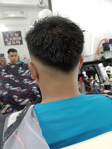 Neytor barber