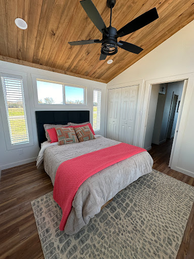 The Oaks on 37 Tiny Homes & RV Resort RV Park - Thumbnail