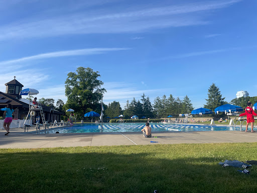 Waveny Swimming Pool for New Canaan Residents