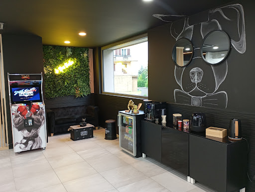 Le Bons Barber