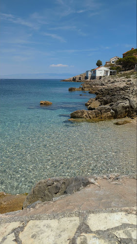 Recenzije Plaža Privlaka u Mali Lošinj - Parkiralište
