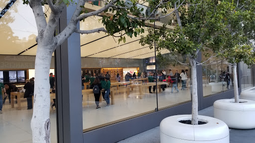 Apple Union Square - Visual