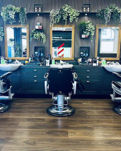 Costas Barbers - London