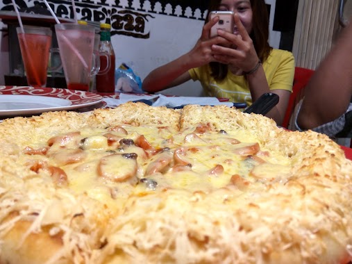 PIZZA FRIENZY, Author: Gilanggana Saputra